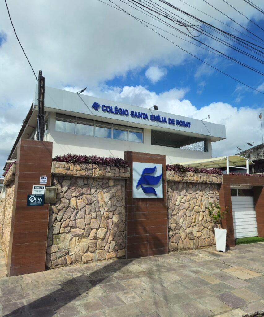 Fachada do Colégio Santa Emília de Rodat em goiana PE 2